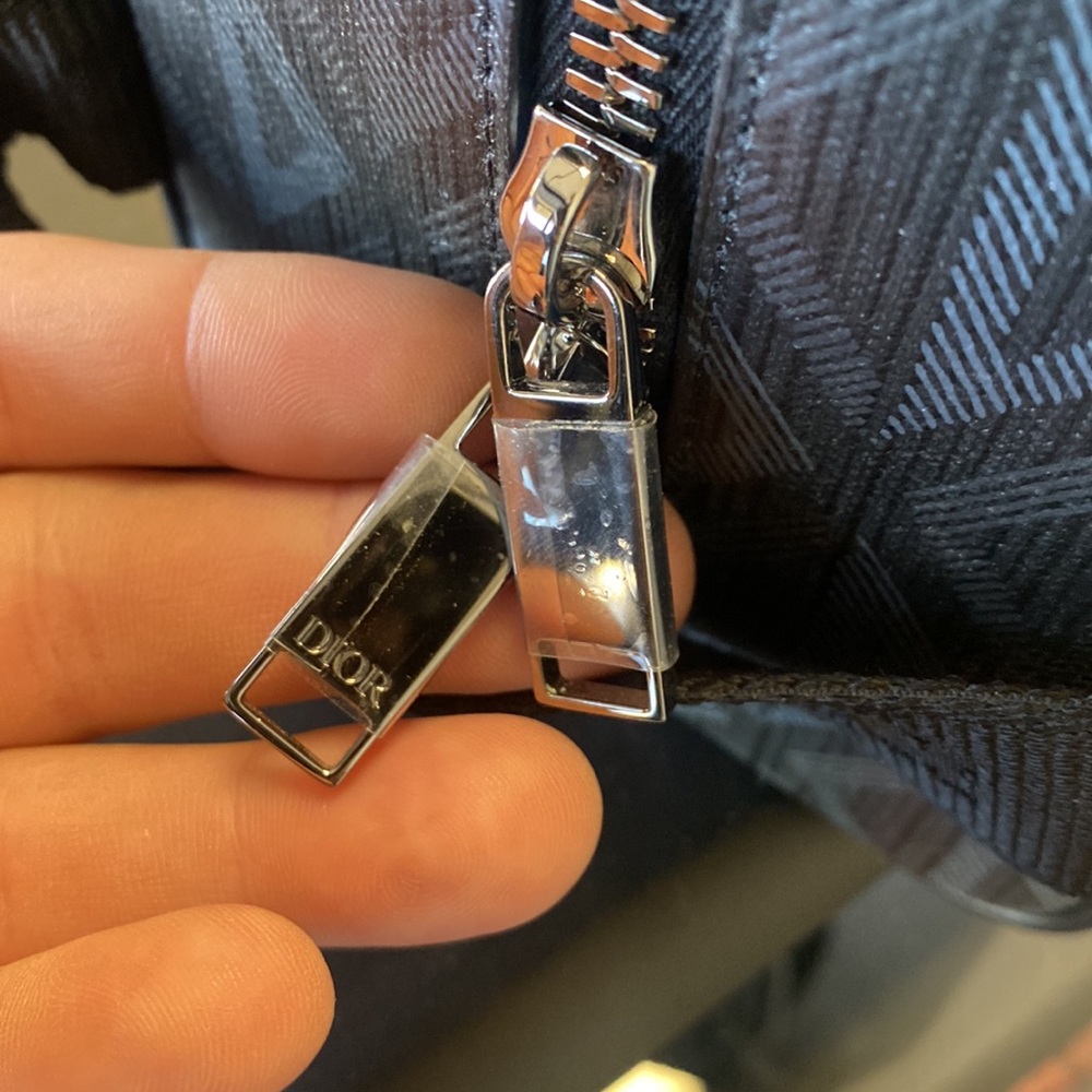 Dior cube zip top cosmetic travel bag - Picture 6 of 8